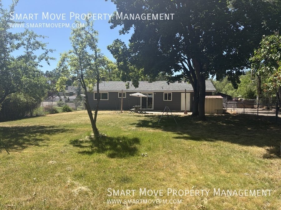 Charming 3 bed, single story home Willow Lane Park property image