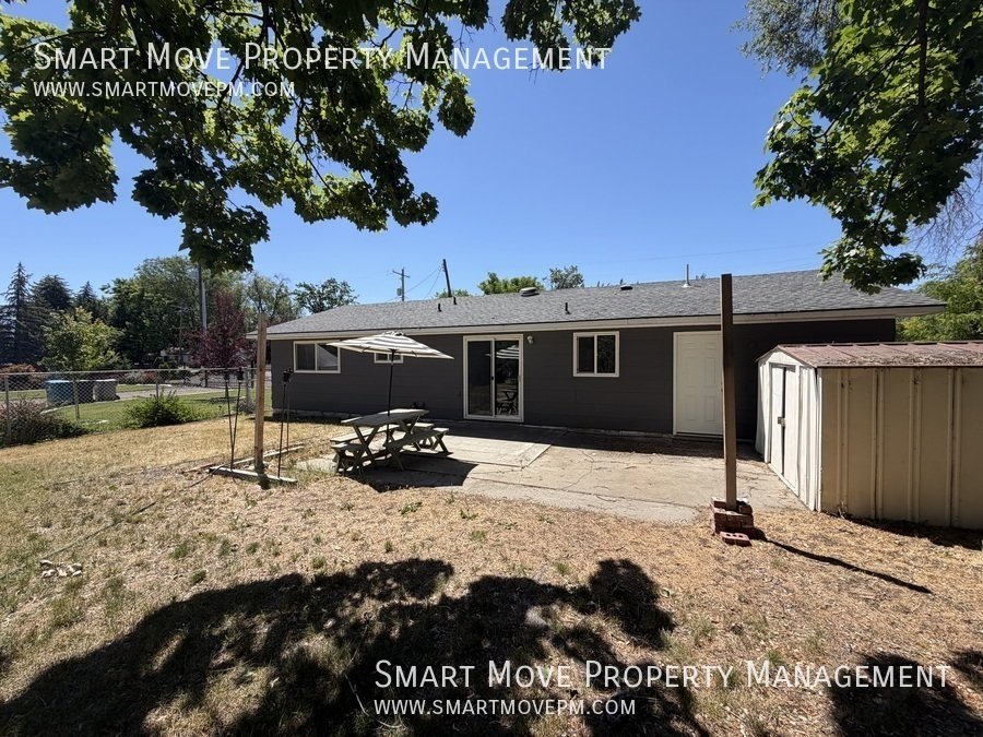 Charming 3 bed, single story home Willow Lane Park property image