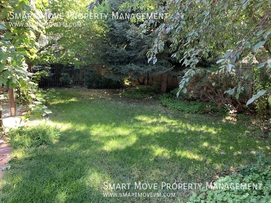 Charming East Boise 4 bed. Corner lot! property image