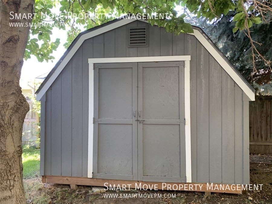Charming East Boise 4 bed. Corner lot! property image