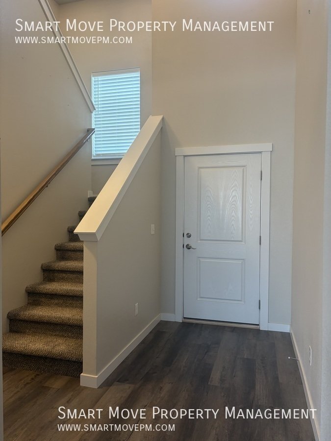 Beautiful 3 bed, 2 story home near Costco property image