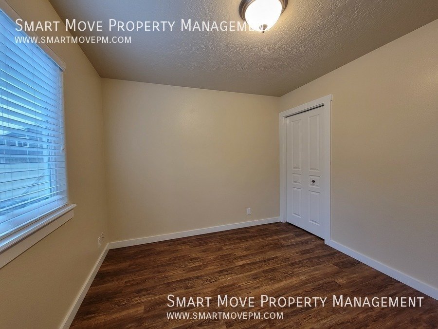 Huge Meridian 4 bedroom, RV Parking, Neighborhood Park property image