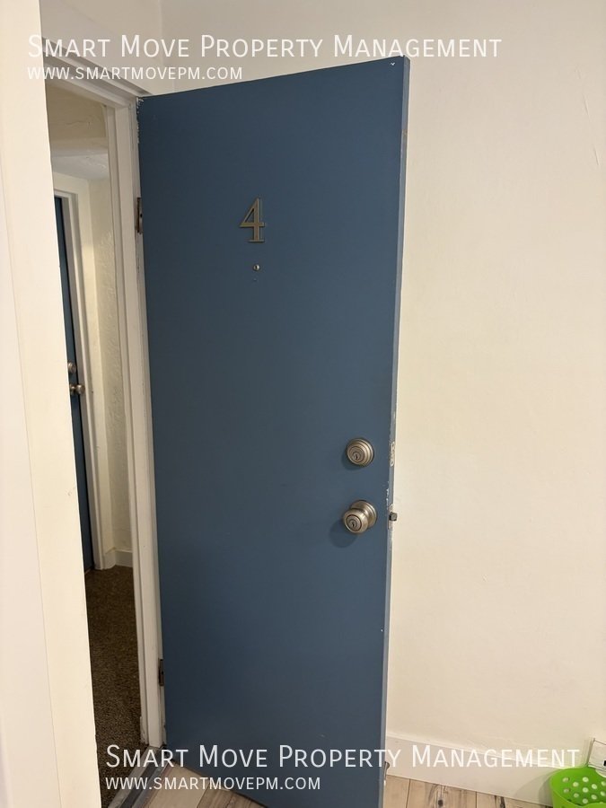 Historic North End 1 bdrm. Walk to Hyde Park, Camel Back, Co-op. Unit #4 property image