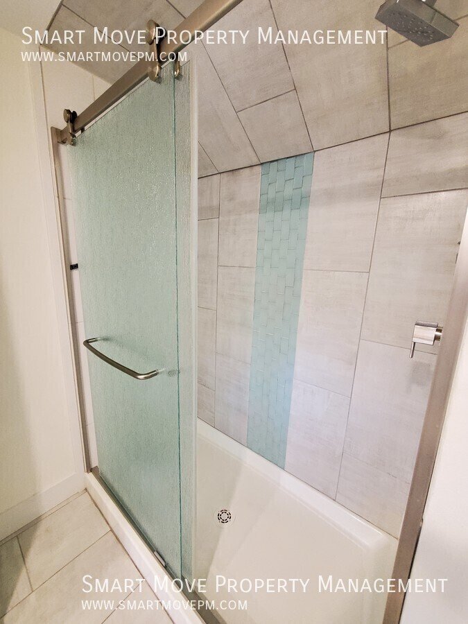 Historic North End 1 bdrm. Walk to Hyde Park, Camel Back, Co-op. Unit #4 property image