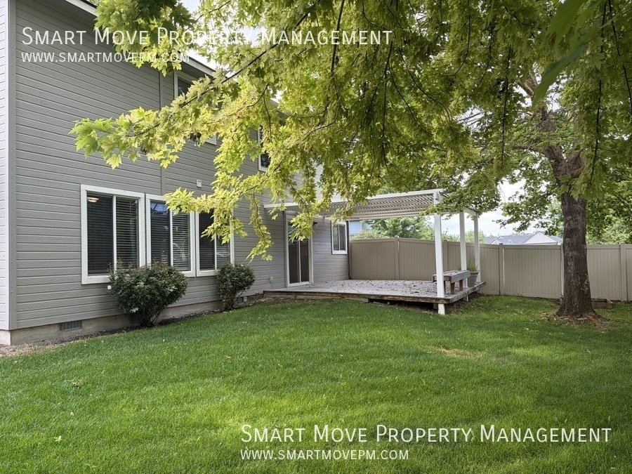 Huge Meridian 4 bedroom, RV Parking, Neighborhood Park property image