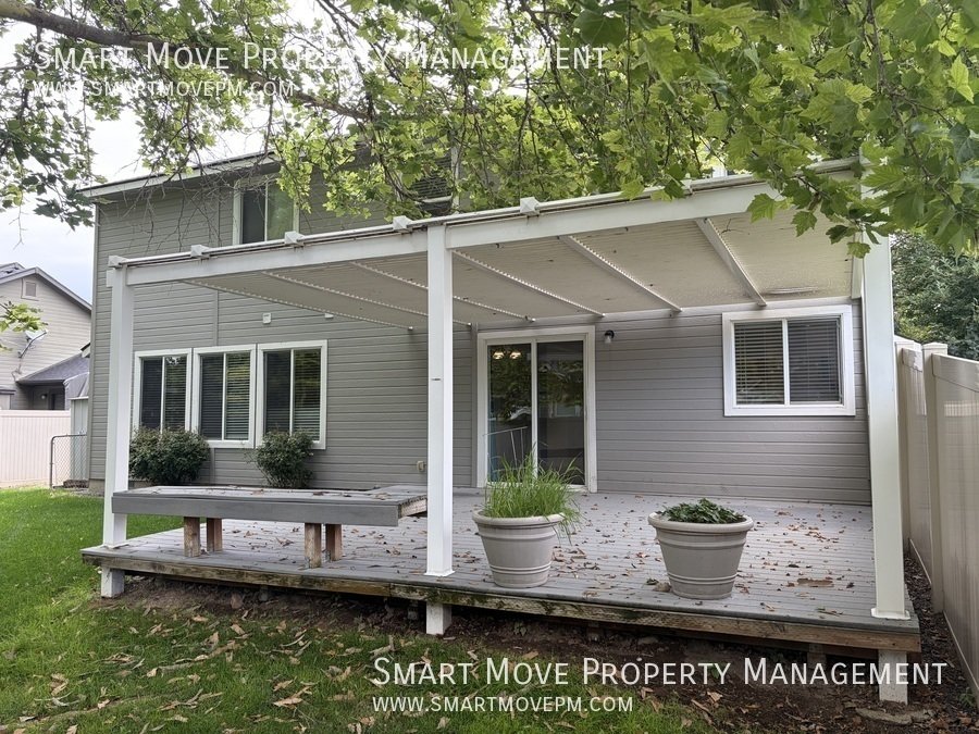 Huge Meridian 4 bedroom, RV Parking, Neighborhood Park property image