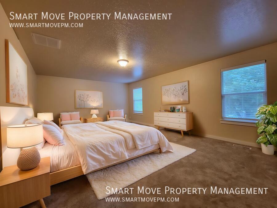 Huge Meridian 4 bedroom, RV Parking, Neighborhood Park property image