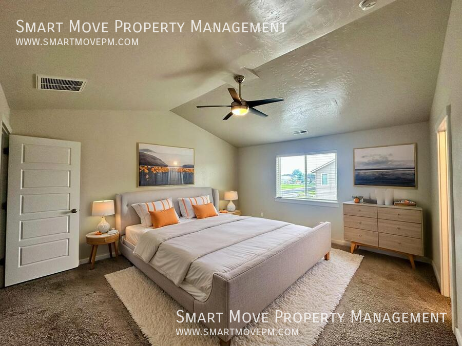 Beautiful 3 bed, 2 story home near Costco property image
