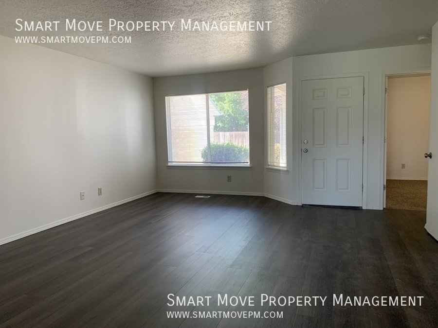 3 bedroom duplex near Settlers Park property image