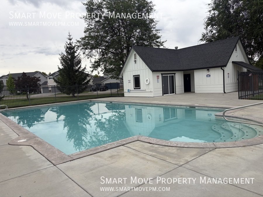 Single level 4 bedroom + Office in Meridian. Park & Pool across the Street! property image