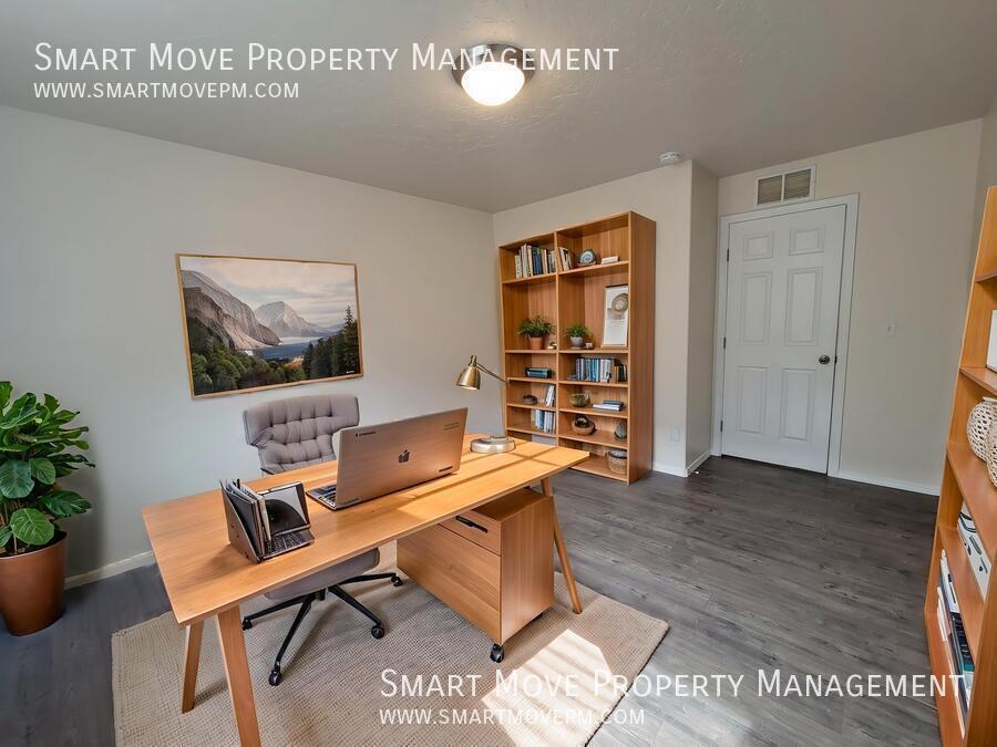 Single level 4 bedroom + Office in Meridian. Park & Pool across the Street! property image