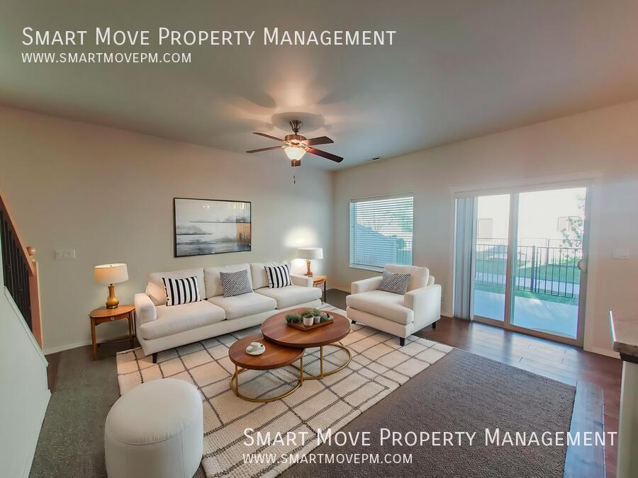 Adorable Two Story off Maple Grove. Neighborhood Pool, Park, Gym. Yard Care included property image