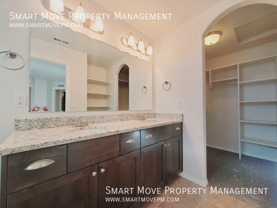 Adorable Two Story off Maple Grove. Neighborhood Pool, Park, Gym. Yard Care included property image