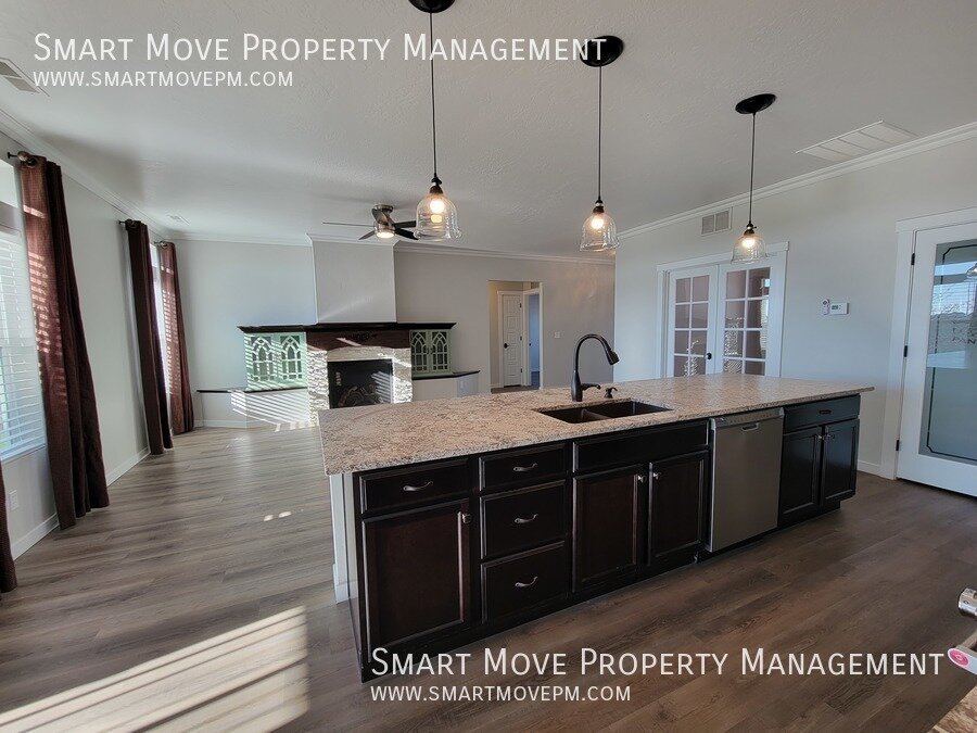 Stunning Meridian 3 bd with flex room. Neighborhood Playground. Move In Credit! property image
